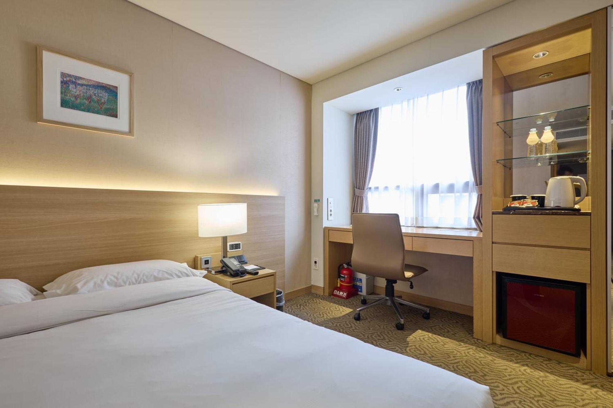 Summit Hotel Dongdaemun Seoul Exterior foto